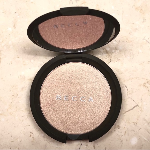 Sephora Other - Becca Shimmering Skin Perfector Highlighter